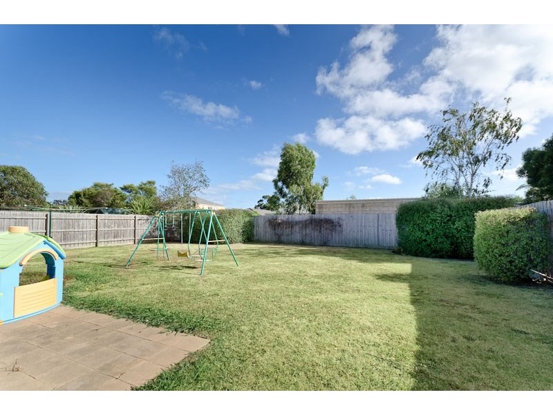 26 Samantha Drive, Mornington VIC 3931