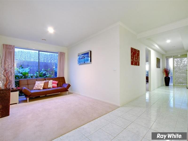 61 St Mitchell Circuit, Mornington VIC 3931