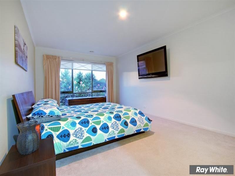 61 St Mitchell Circuit, Mornington VIC 3931