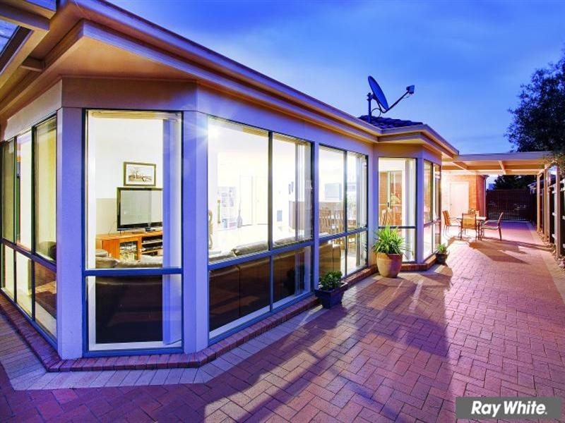 61 St Mitchell Circuit, Mornington VIC 3931