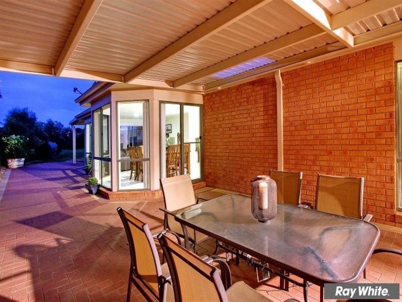 61 St Mitchell Circuit, Mornington VIC 3931