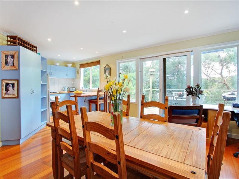 34 Glamorgan Cresent, Mount Martha VIC 3934