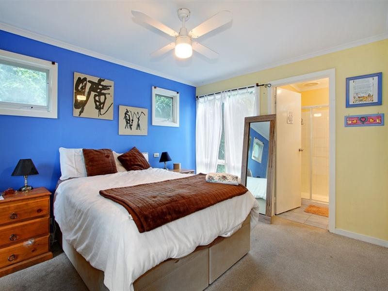 34 Glamorgan Cresent, Mount Martha VIC 3934