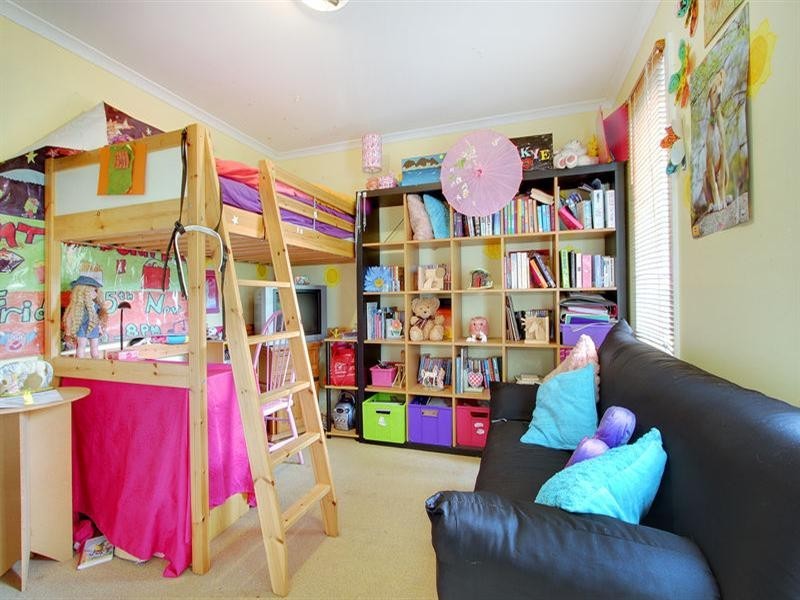 34 Glamorgan Cresent, Mount Martha VIC 3934