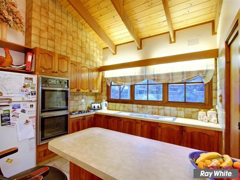 6 Balcombe Drive, Mount Martha VIC 3934