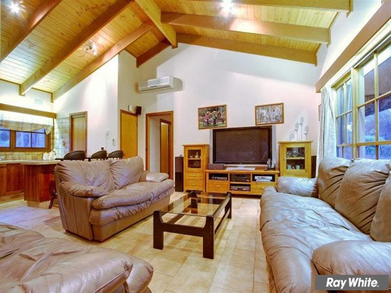 6 Balcombe Drive, Mount Martha VIC 3934