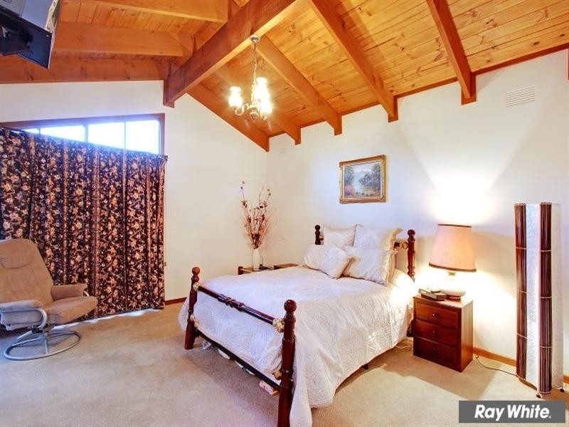 6 Balcombe Drive, Mount Martha VIC 3934