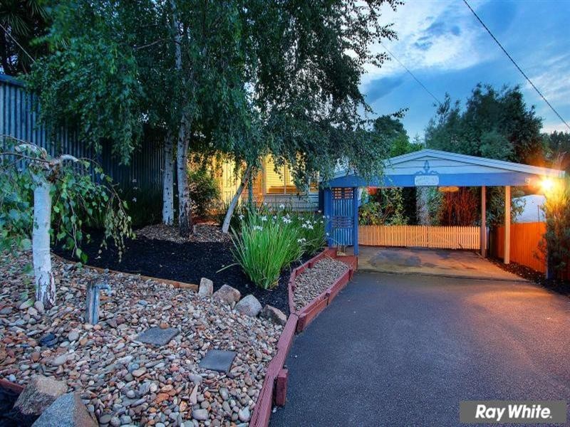 11 Cornwall Crescent, Mount Martha VIC 3934