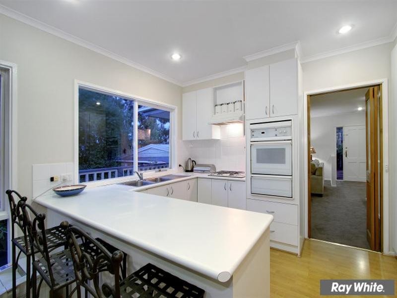 11 Cornwall Crescent, Mount Martha VIC 3934