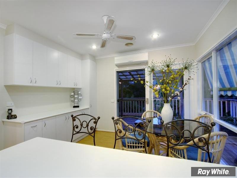 11 Cornwall Crescent, Mount Martha VIC 3934