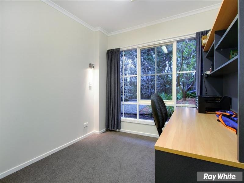 11 Cornwall Crescent, Mount Martha VIC 3934