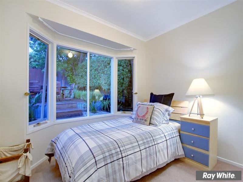 11 Cornwall Crescent, Mount Martha VIC 3934