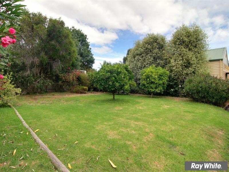 38 Seaview Avenue, Mornington VIC 3931