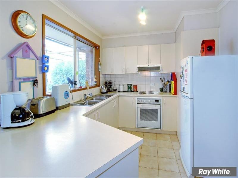 72 Ellinbank Crescent, Mornington VIC 3931