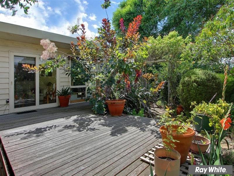 28 Ruth Road, Mornington VIC 3931