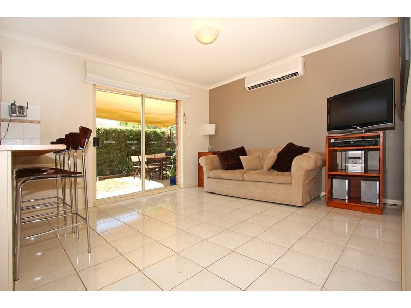 4 Charles Farrer Court, Mornington VIC 3931