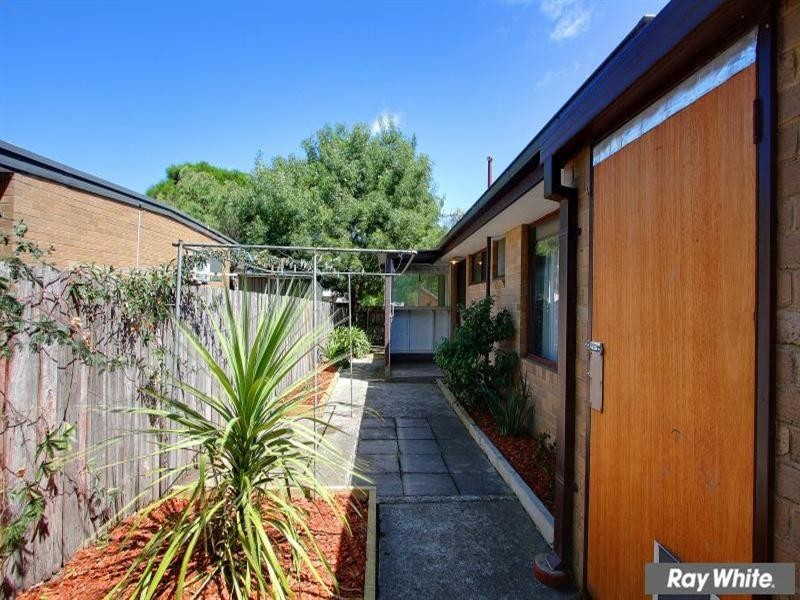 1/2 Hunter Street, Mornington VIC 3931