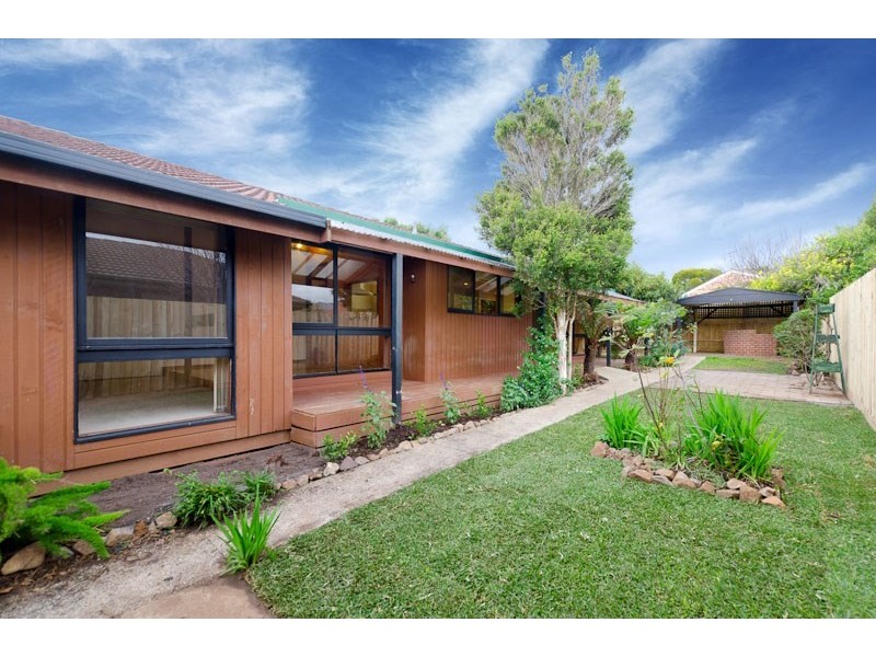 18 Pamela Place, Mornington VIC 3931