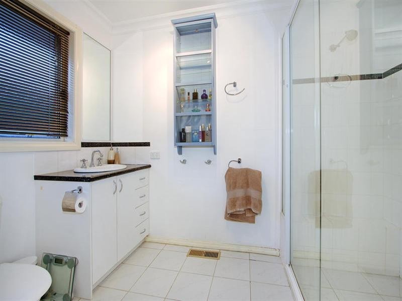 18 Eskdale Court, Mornington VIC 3931