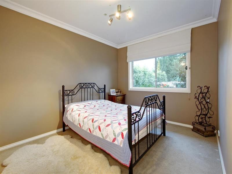 18 Eskdale Court, Mornington VIC 3931