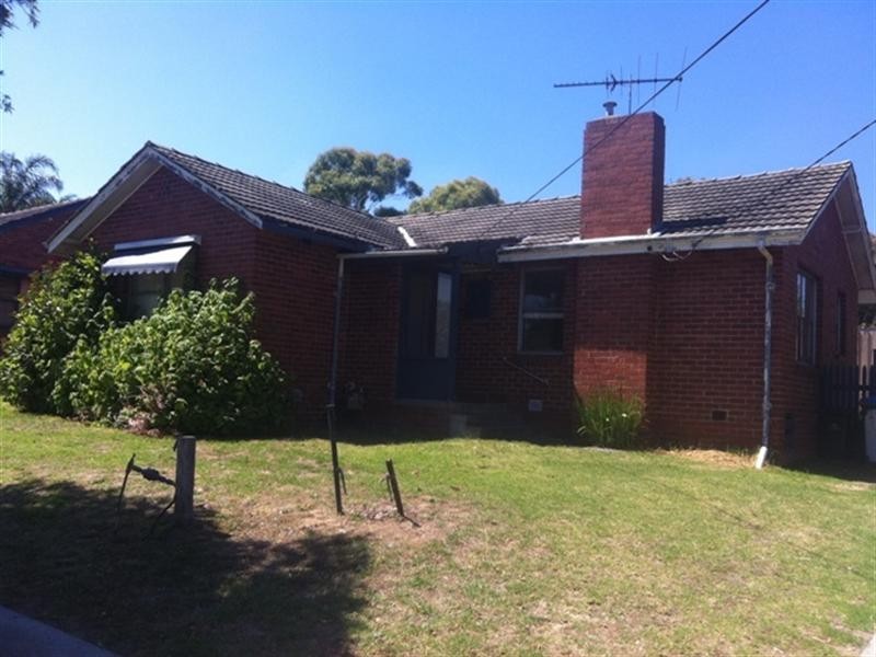 11 Karella Crescent, Mornington VIC 3931