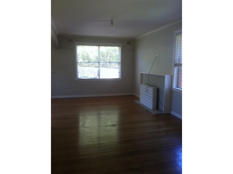 11 Karella Crescent, Mornington VIC 3931