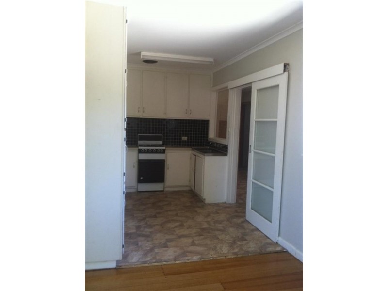 11 Karella Crescent, Mornington VIC 3931