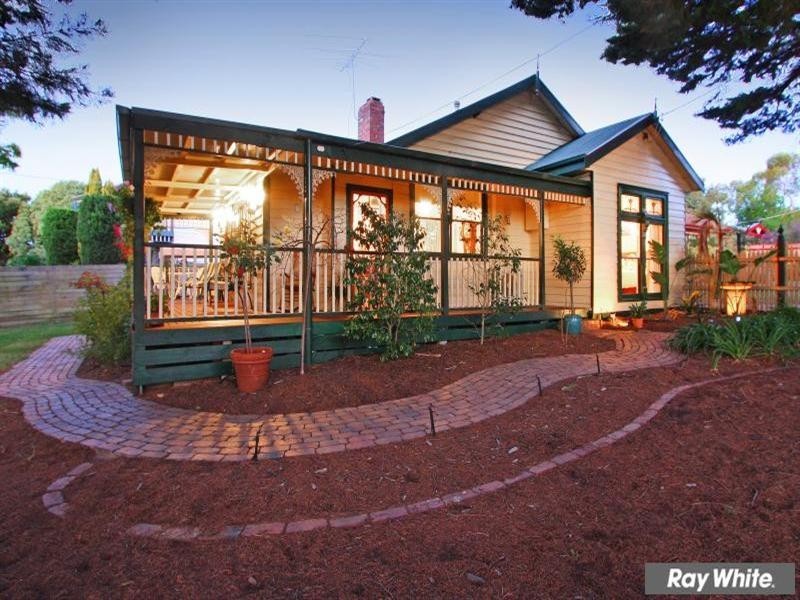 1 Bayview Road, Mornington VIC 3931