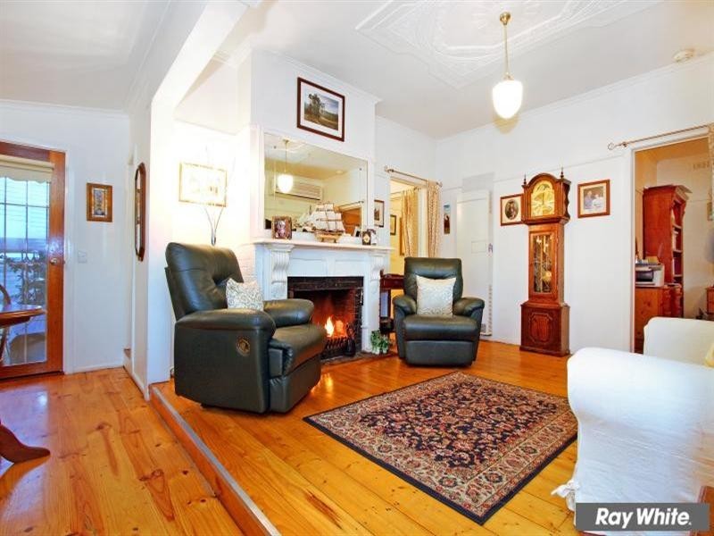 1 Bayview Road, Mornington VIC 3931