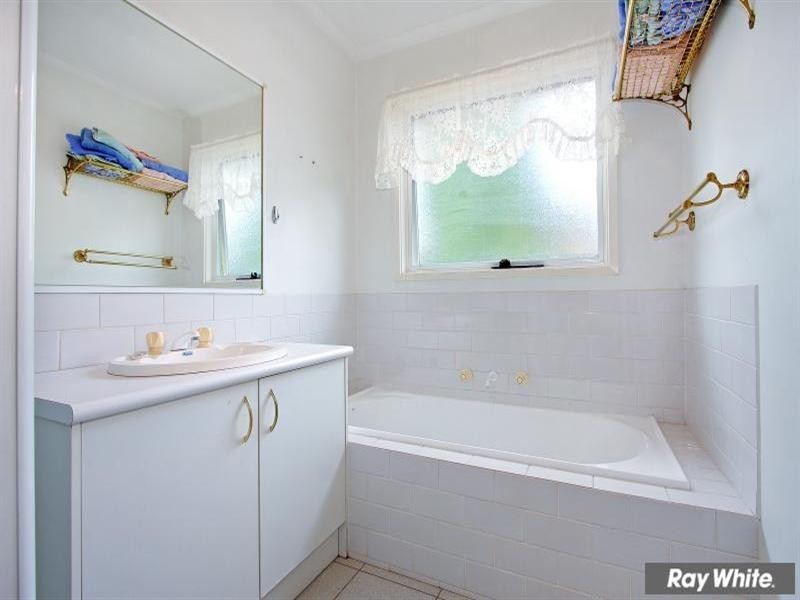 36 Bayview Road, Mornington VIC 3931