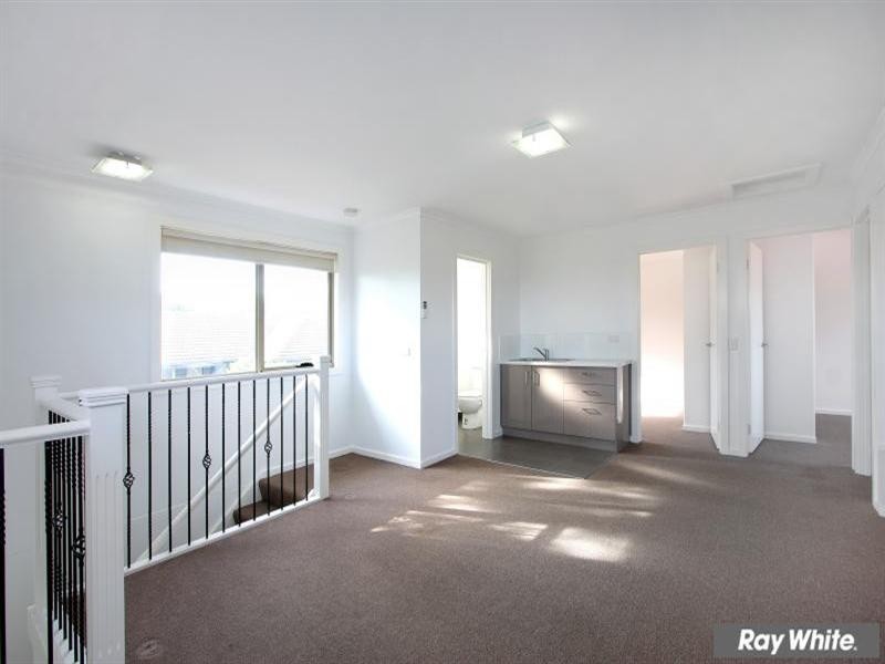 1/14 Napier Street, Mornington VIC 3931