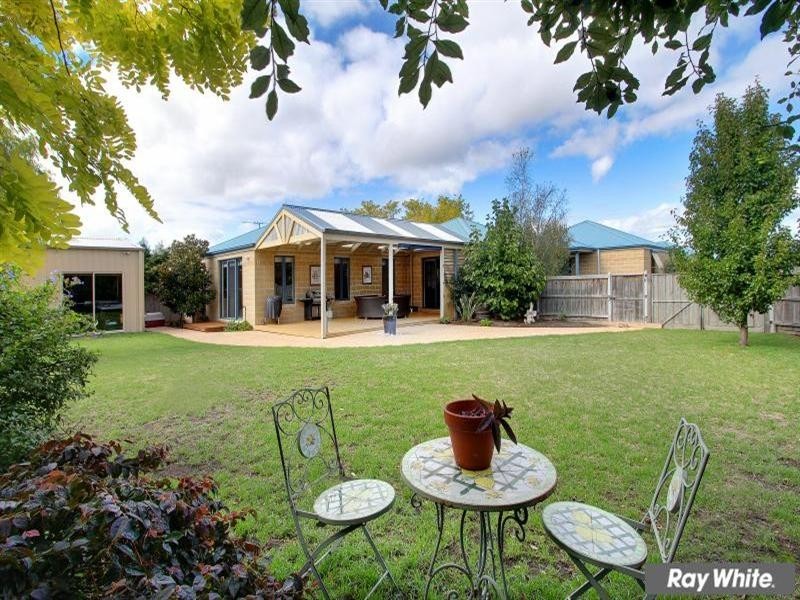 18 Morning Mist Court, Mornington VIC 3931