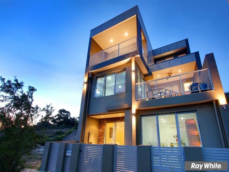 22 Spinnaker Terrace, Safety Beach VIC 3936