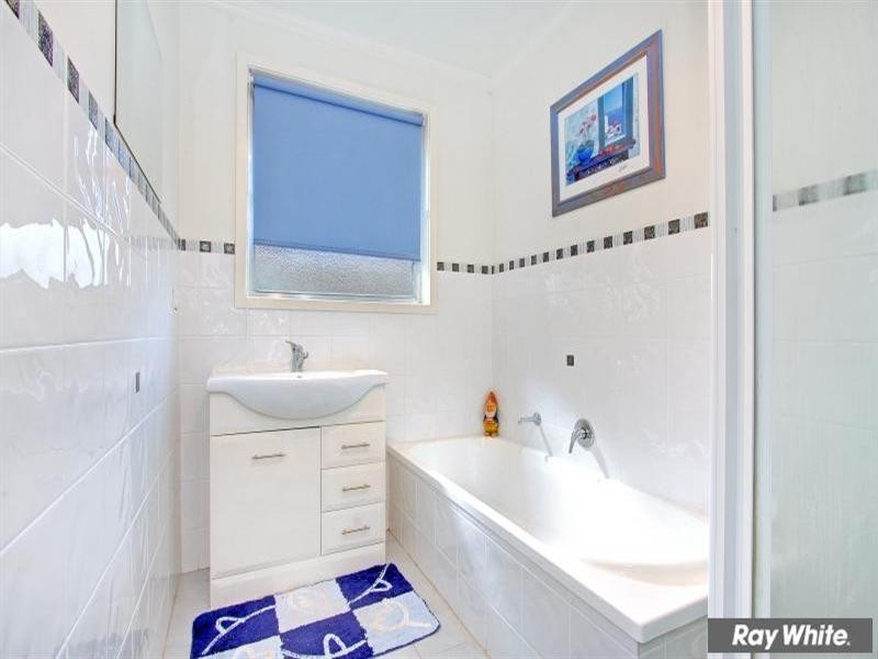 16 Orlanda Court, Mornington VIC 3931