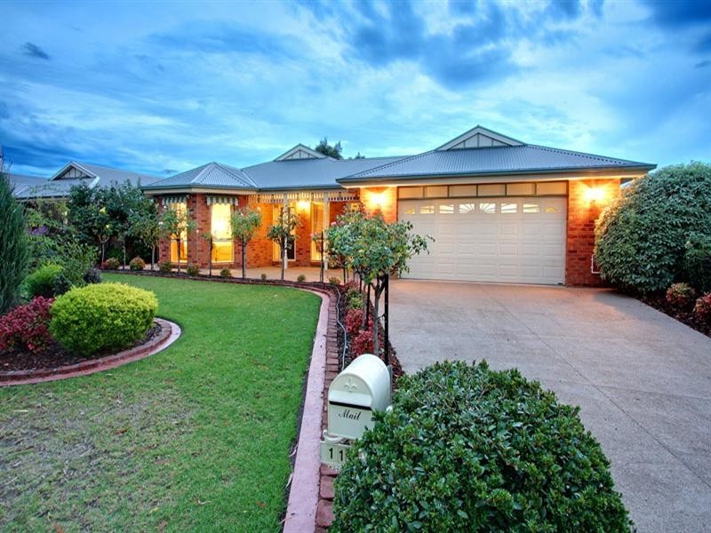 11 Kathleen Crescent, Mornington VIC 3931
