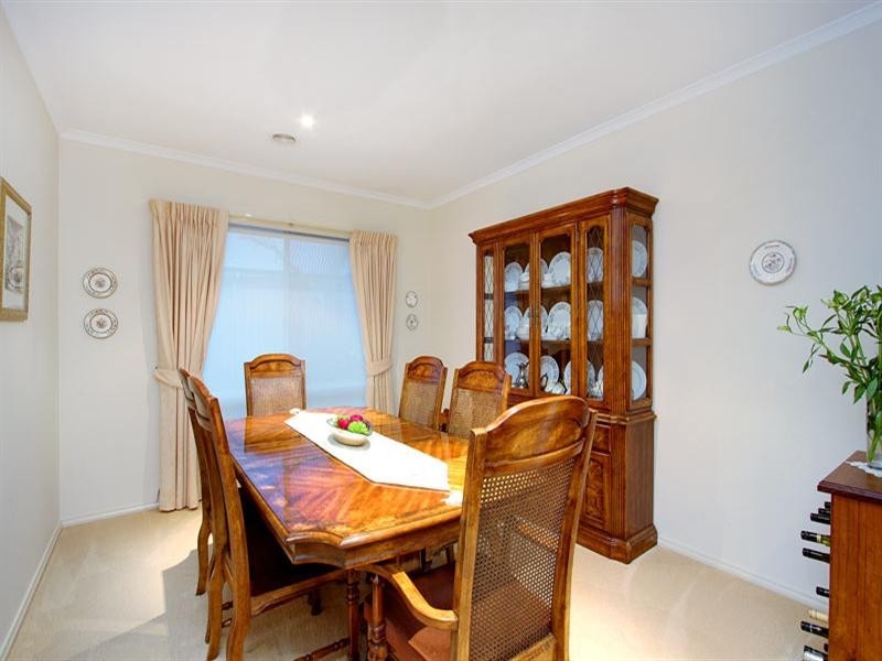 11 Kathleen Crescent, Mornington VIC 3931