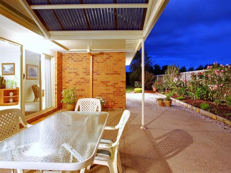 11 Kathleen Crescent, Mornington VIC 3931