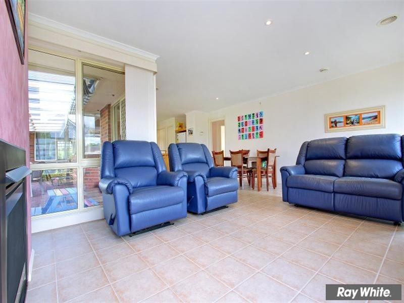 4 Kingston Close, Mornington VIC 3931