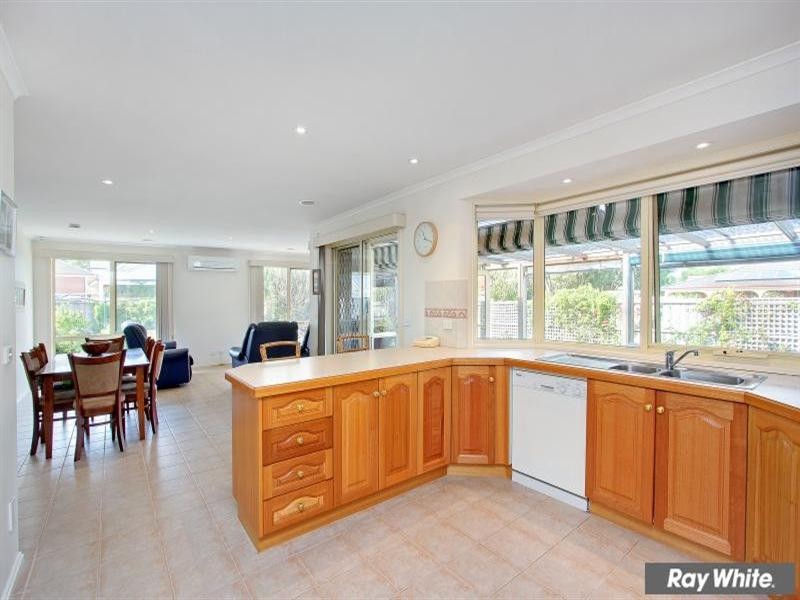 4 Kingston Close, Mornington VIC 3931