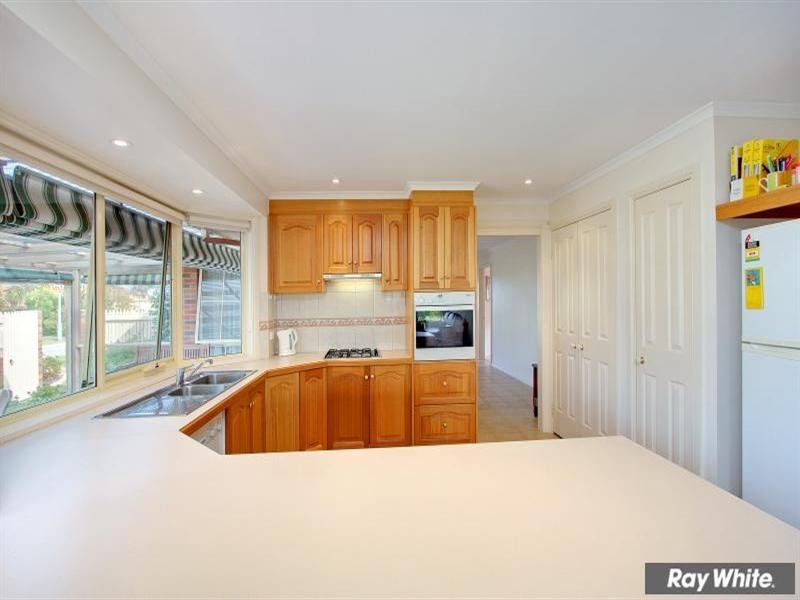 4 Kingston Close, Mornington VIC 3931