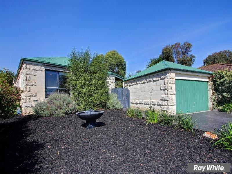 14 Andrew Place, Mornington VIC 3931