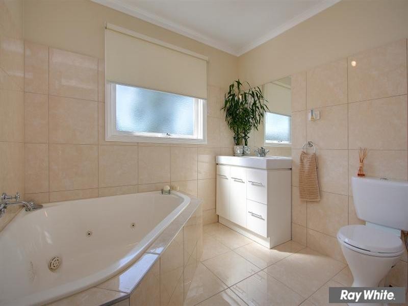 14 Andrew Place, Mornington VIC 3931