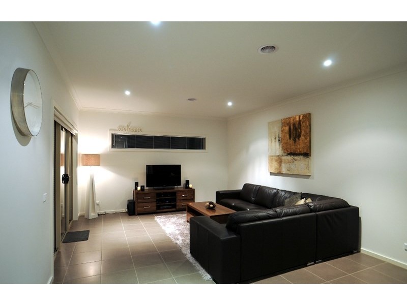 2/239 Dunns Road, Mornington VIC 3931