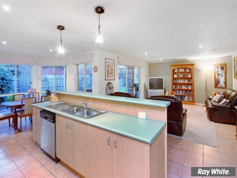 13 Caversham Drive, Mornington VIC 3931