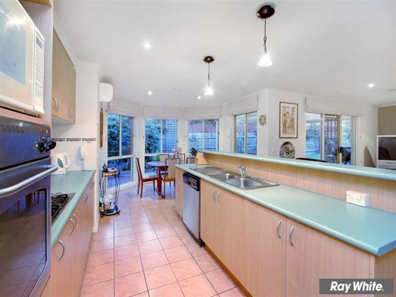 13 Caversham Drive, Mornington VIC 3931