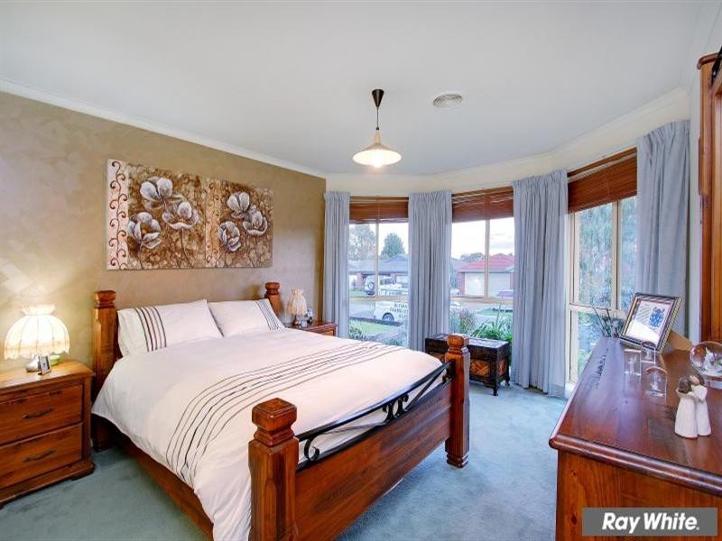 13 Caversham Drive, Mornington VIC 3931