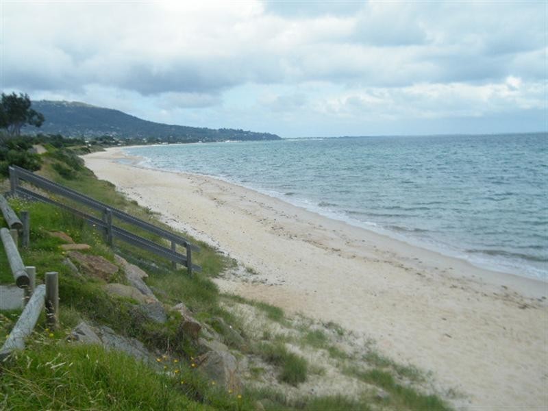 4 Ray Street, Safety Beach VIC 3936