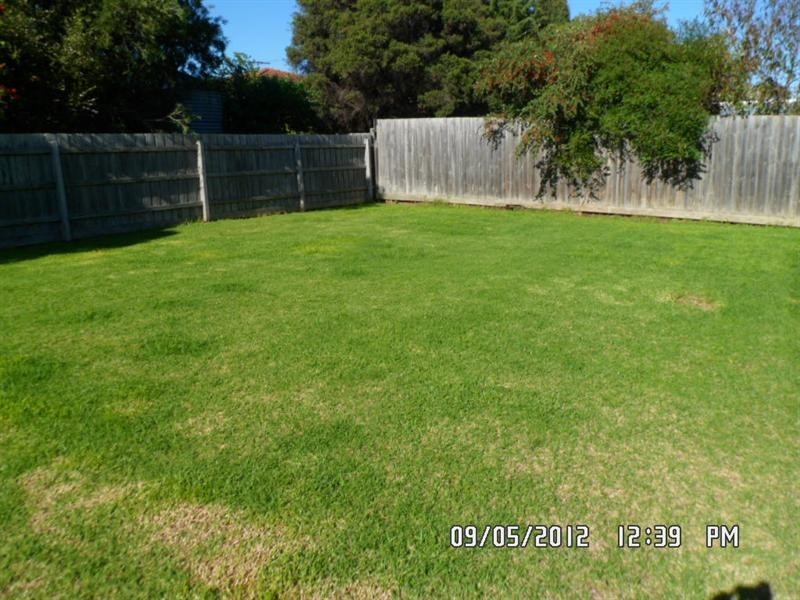 43 Gleneagles Avenue, Mornington VIC 3931