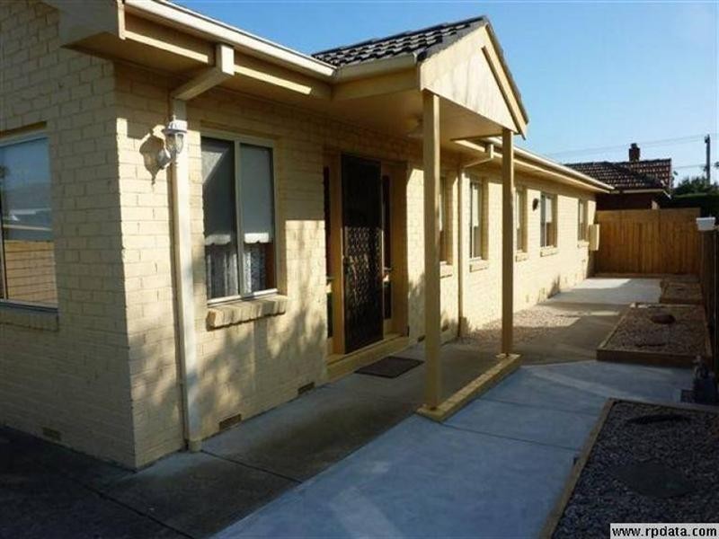 2/11 Barkly Street, Mornington VIC 3931