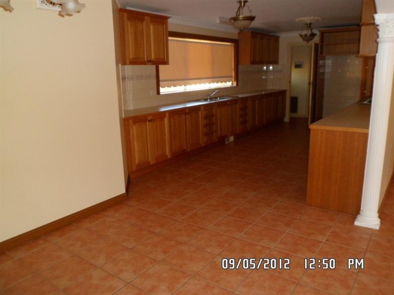 2/11 Barkly Street, Mornington VIC 3931